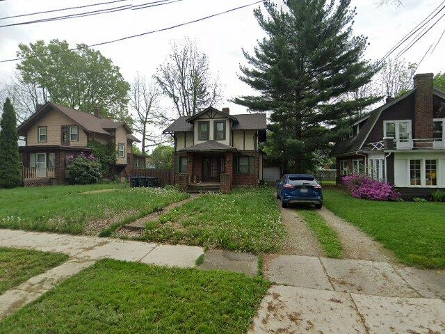 House image located at Akron, OH 44305