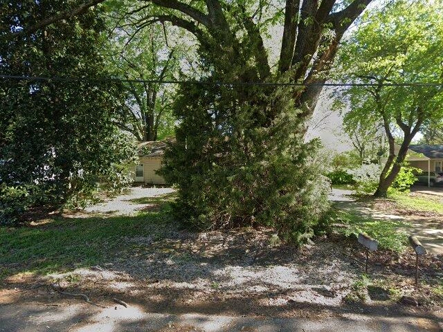 House image located at Memphis, TN 38116