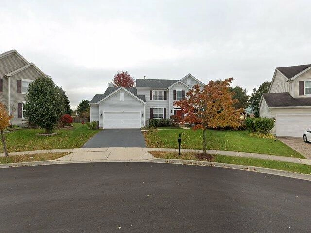 House image located at South Elgin, IL 60177
