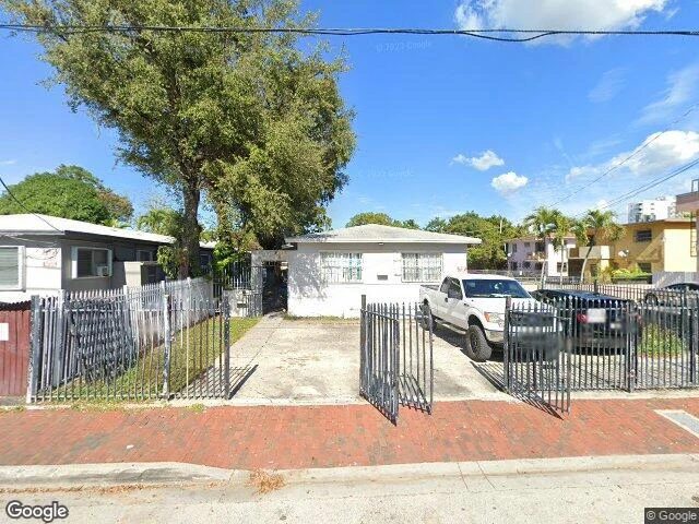 House image located at Miami, FL 33135