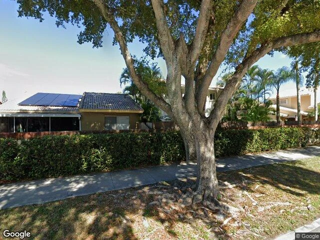 House image located at Miami, FL 33196
