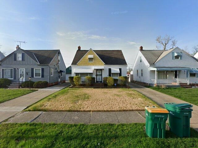 House image located at Maple Heights, OH 44137