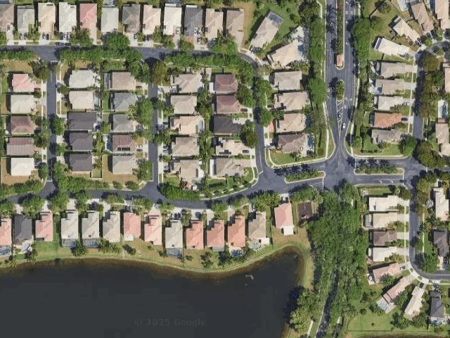 House image located at Hollywood, FL 33027