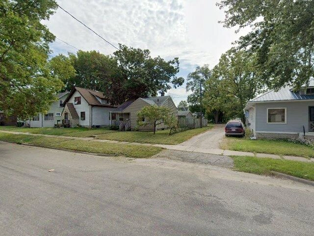 House image located at Waterloo, IA 50703