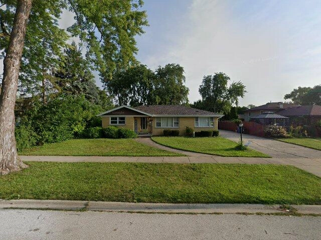 House image located at Burbank, IL 60459