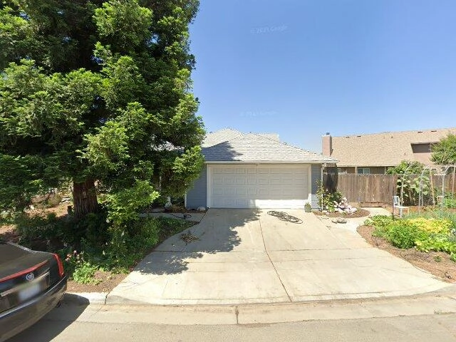 House image located at Fresno, CA 93722