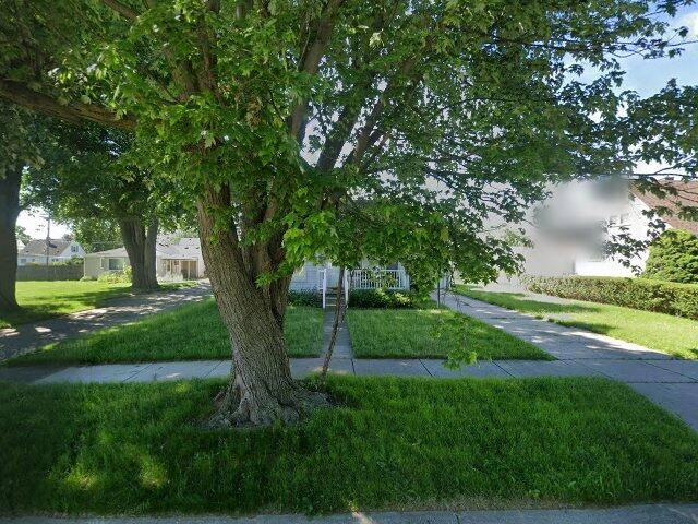 House image located at Garden City, MI 48135