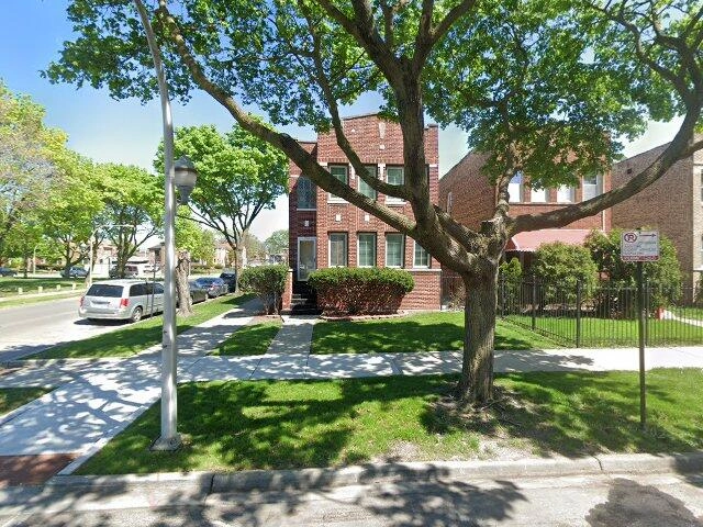 House image located at Chicago, IL 60639