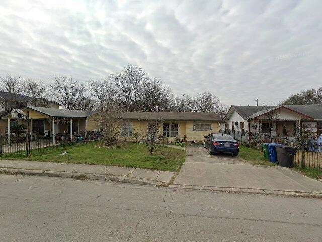 House image located at San Antonio, TX 78201