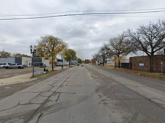 House image located at Pontiac, MI 48342