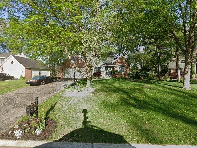 House image located at Valparaiso, IN 46385