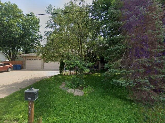 House image located at Saint Paul, MN 55110