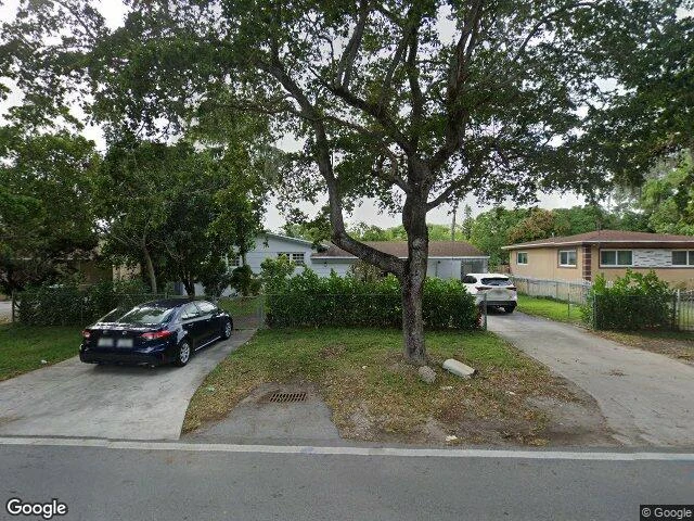 House image located at Miami, FL 33161