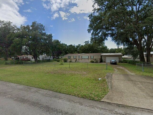 House image located at Zephyrhills, FL 33540