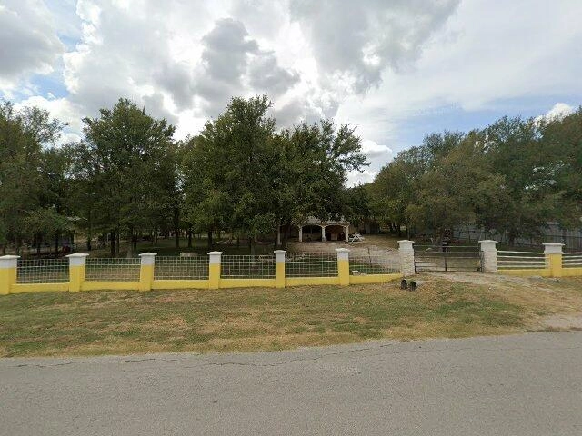 House image located at Dale, TX 78616