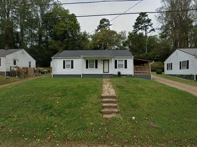House image located at Martinsville, VA 24112