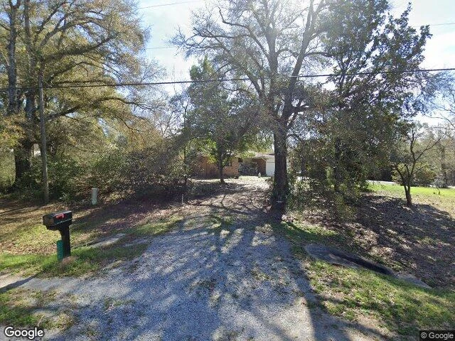 House image located at Crestview, FL 32539