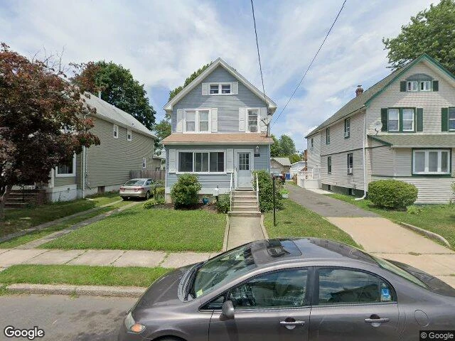 House image located at Woodbridge, NJ 07095