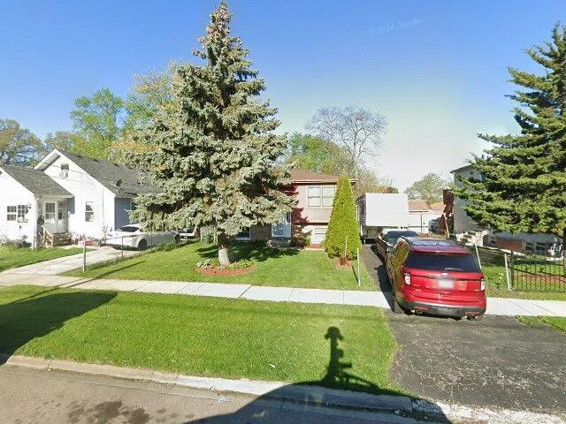 House image located at Aurora, IL 60505