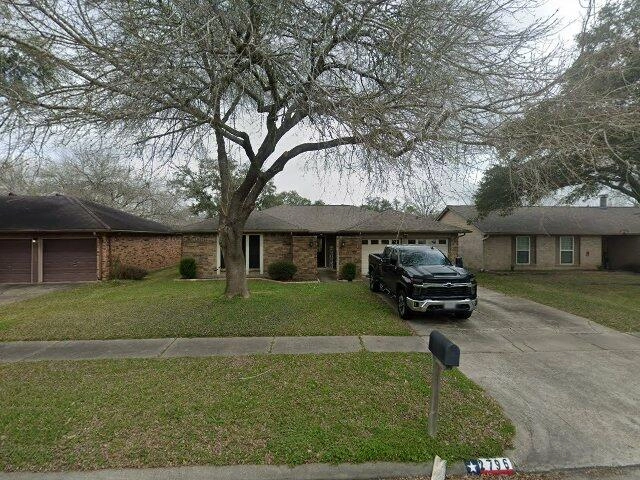 House image located at League City, TX 77573