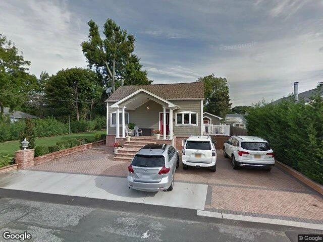 House image located at Lindenhurst, NY 11757