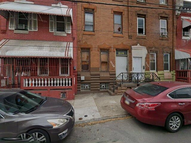 House image located at Niles, MI 49120