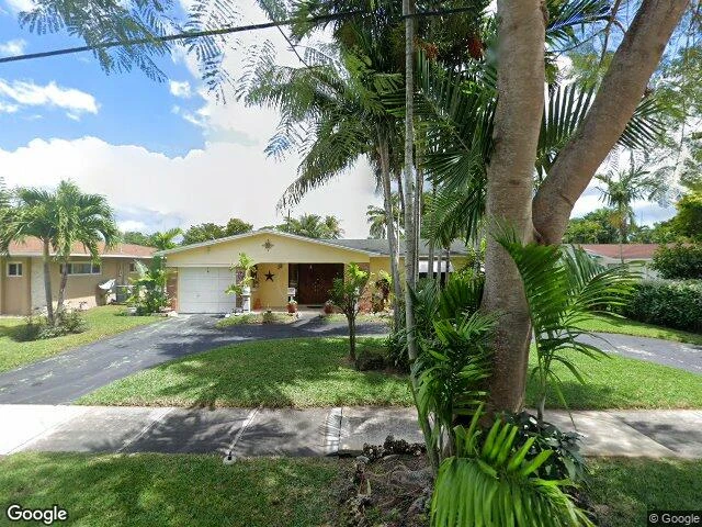 House image located at Miami, FL 33161