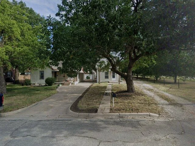 House image located at Newton, KS 67114