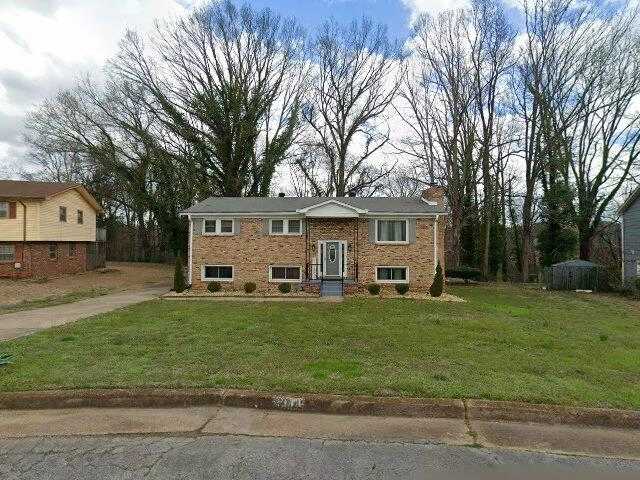 House image located at Huntsville, AL 35810