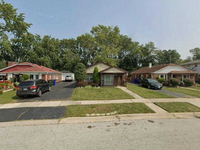 House image located at Alsip, IL 60803