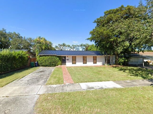 House image located at Miami, FL 33157