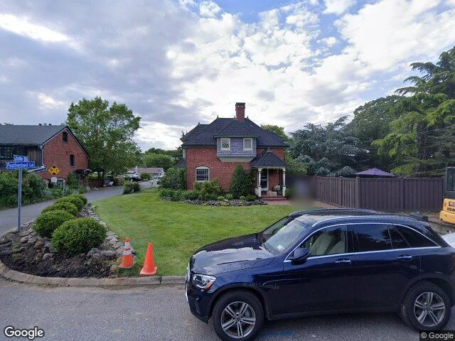 House image located at Oakdale, NY 11769