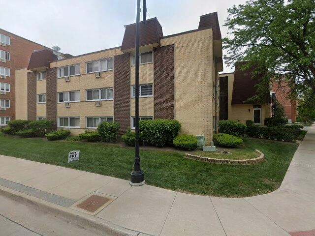 House image located at Des Plaines, IL 60016