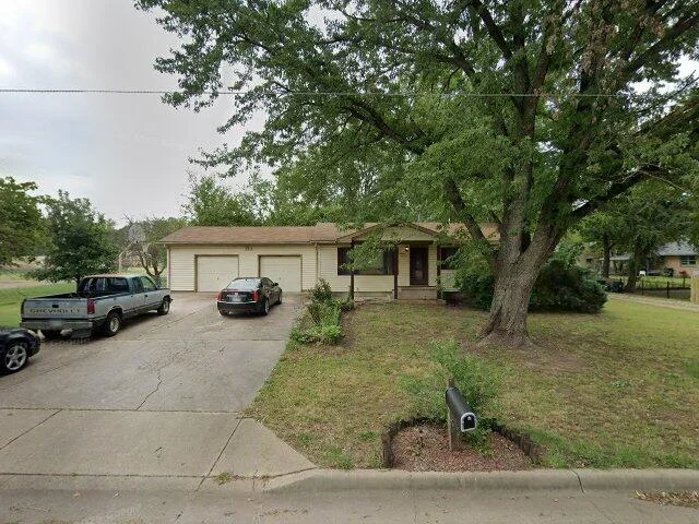 House image located at Winfield, KS 67156
