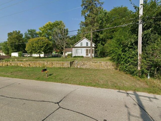 House image located at Winona, MN 55987