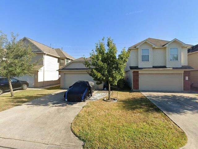 House image located at Houston, TX 77014