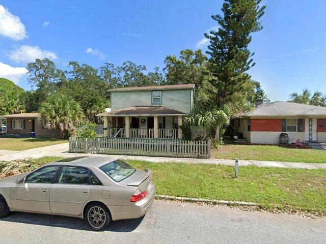 House image located at Saint Petersburg, FL 33705