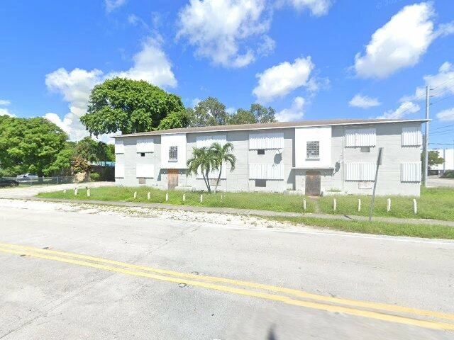 House image located at Miami, FL 33161
