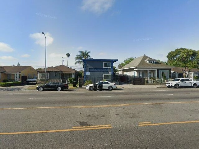 House image located at Los Angeles, CA 90003