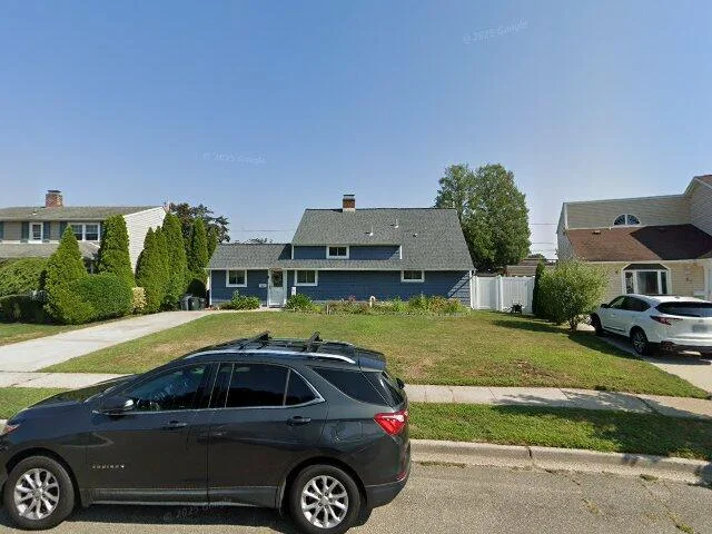 House image located at Levittown, NY 11756
