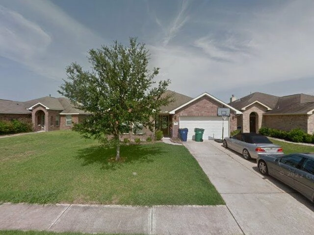 House image located at Alvin, TX 77511