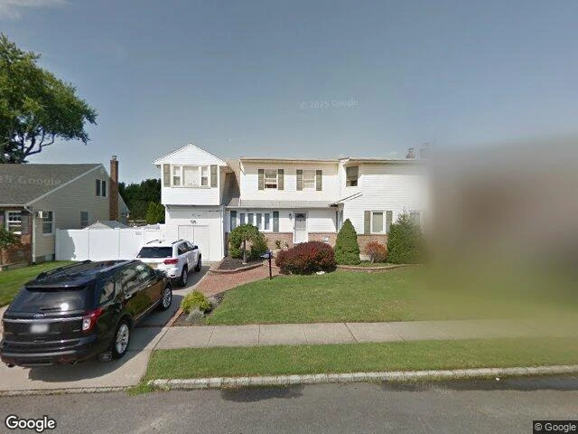 House image located at West Islip, NY 11795