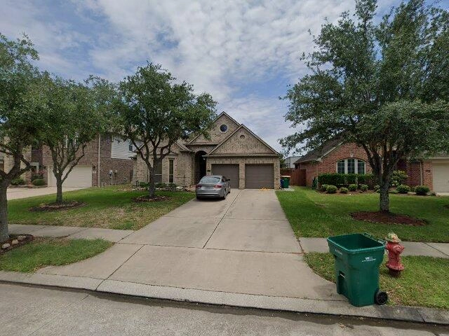 House image located at La Marque, TX 77568