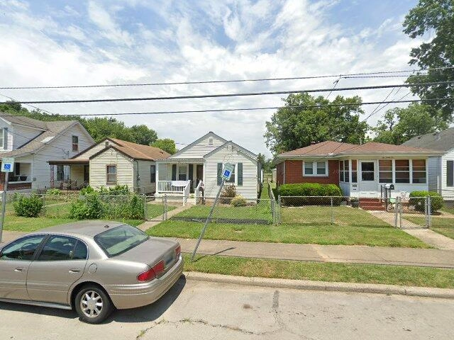 House image located at Louisville, KY 40215