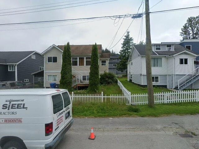 House image located at Newark, NJ 07107