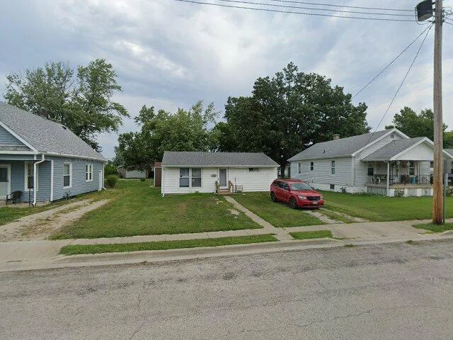 House image located at Taylorville, IL 62568