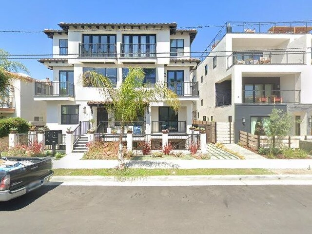 House image located at Oceanside, CA 92054