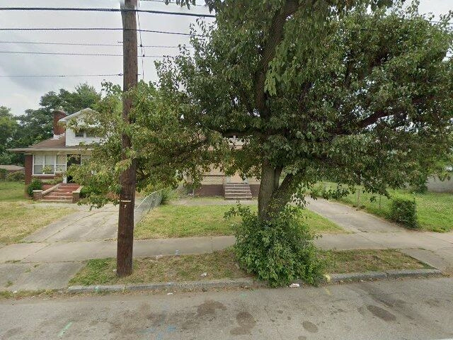 House image located at Louisville, KY 40211