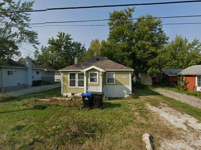 House image located at Round Lake, IL 60073