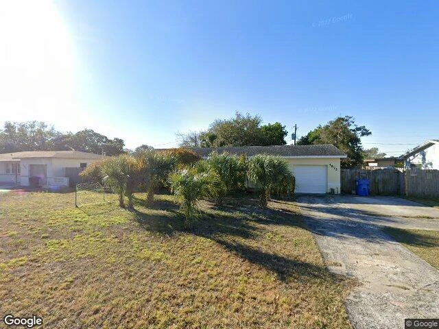 House image located at Saint Petersburg, FL 33709